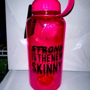 Closet clear out!! Water bottle